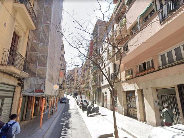 Piso en venta en Barcelona, de 67 m² 2 habitaciones por 225.000