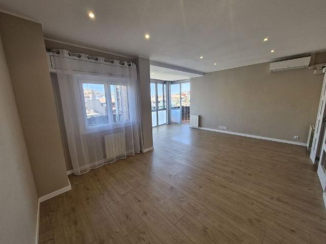 Piso en venta en calle De Bolívar, Barcelona, de 95 m² 3 habitaciones por 620.000