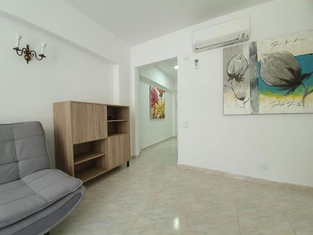 Piso en venta en calle De Brussel·Les, Salou, de 57 m² 2 habitaciones por 149.000