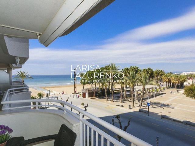 Piso en venta en calle De Brussel·Les, Salou, de 81 m² 3 habitaciones por 380.000