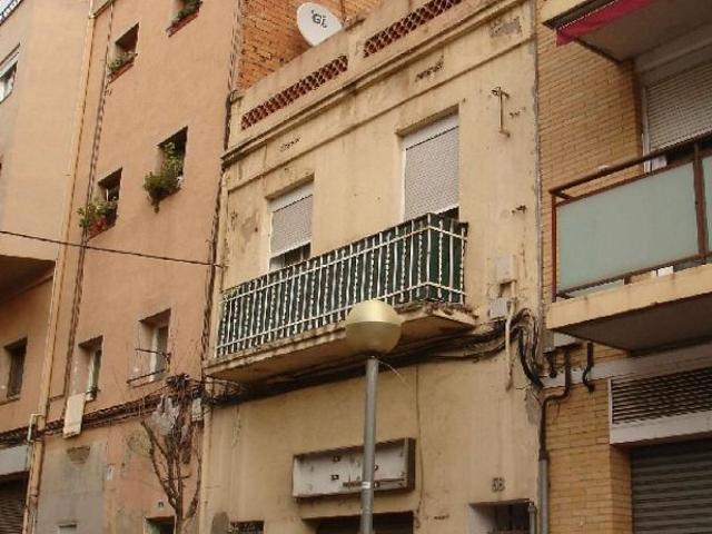 Piso en venta en calle De Calderón de la Barca, Badalona, de 77 m² 2 habitaciones por 102.000
