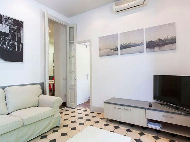 Piso en venta en calle De Calders, Barcelona, de 49 m² 2 habitaciones por 305.000