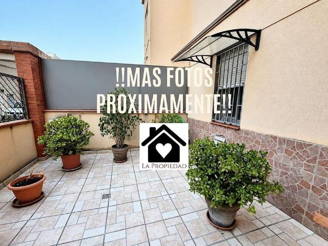 Piso en venta en calle De Campfaso, Cornellà de Llobregat, de 128 m² 5 habitaciones por 420.000