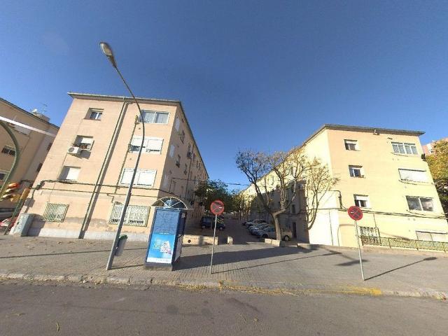 Piso en venta en calle De Campoamor, Sabadell, de 58 m² 3 habitaciones por 48.100 €