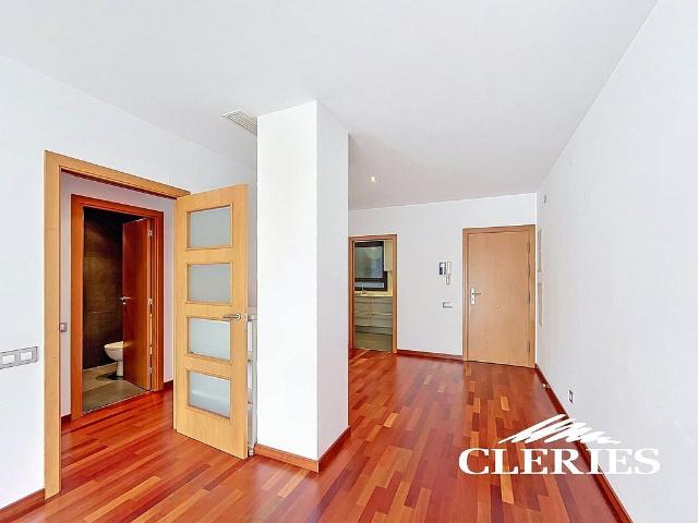 Piso en venta en calle De Casp, Barcelona, de 69 m² 2 habitaciones por 510.000