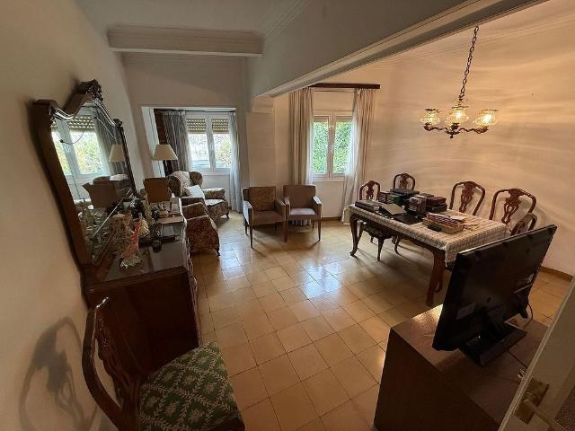 Piso en venta en calle De Castanyer, Barcelona, de 131 m² 4 habitaciones por 640.000