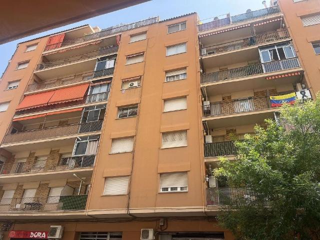 Piso en venta en calle De Castella, Lleida, de 100 m² 4 habitaciones por 160.000