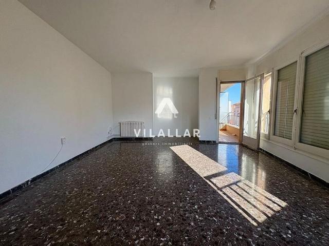 Piso en venta en calle De Catalunya, Terrassa, de 102 m² 4 habitaciones por 250.000