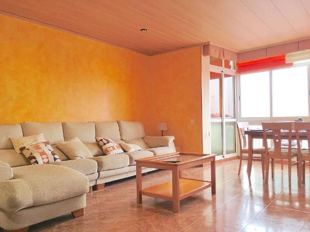 Piso en venta en calle De Cervantes, Castelldefels, de 69 m² 3 habitaciones por 249.217