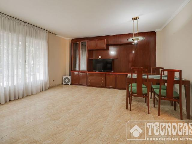Piso en venta en calle De Clariana, Barcelona, de 85 m² 3 habitaciones por 190.000 €