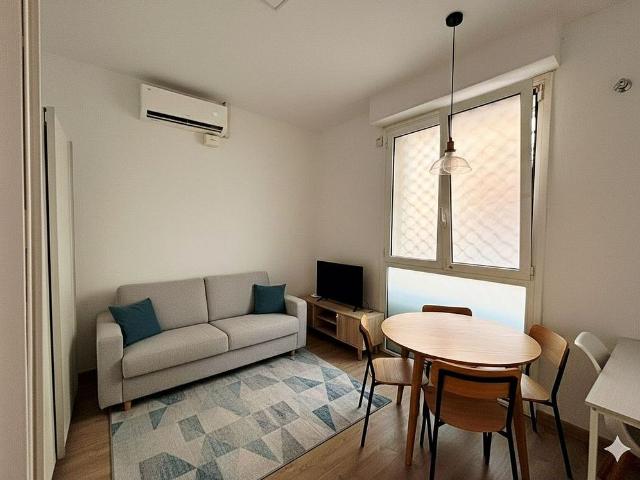 Piso en venta en calle De Coll i Vehí, Barcelona, de 50 m² 1 habitación por 185.000