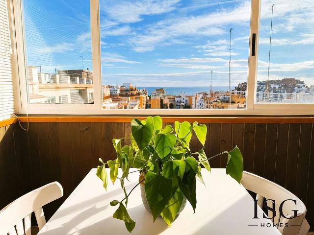 Piso en venta en calle De Cristòfor Colom, Tarragona, de 60 m² 2 habitaciones por 236.000