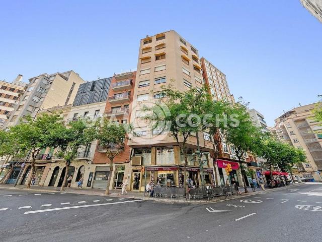 Piso en venta en calle De Cristòfor Colom, Tarragona, de 93 m² 3 habitaciones por 213.000