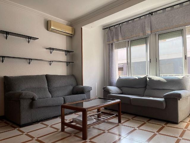 Piso en venta en calle De Cristòfor Colom, Cambrils, de 100 m² 4 habitaciones por 195.000 €