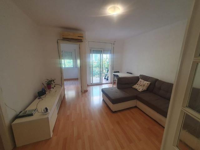 Piso en venta en calle De Fastenrath, Barcelona, de 61 m² 3 habitaciones por 260.000