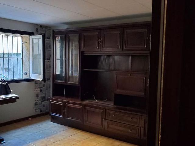 Piso en venta en calle De Felip II, Badalona, de 46 m² 2 habitaciones por 193.000