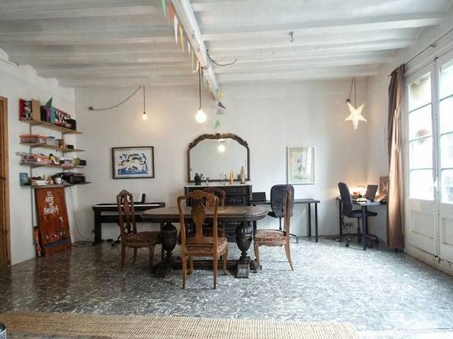 Piso en venta en calle De Ferran, Barcelona, de 116 m² 4 habitaciones por 495.000