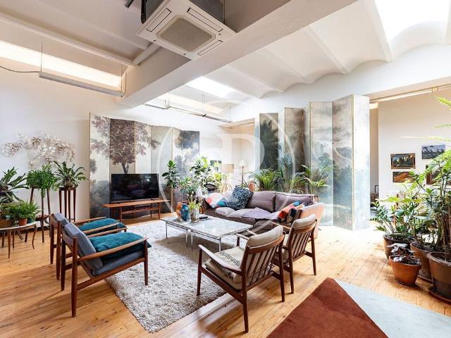 Piso en venta en calle De Ferran Puig, Barcelona, de 217 m² 1 habitación por 530.000
