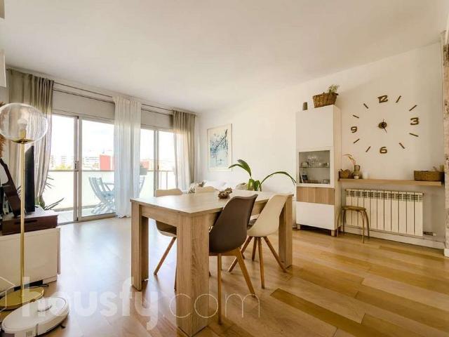 Piso en venta en calle De Fluvià, Barcelona, de 70 m² 3 habitaciones por 539.000