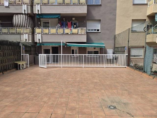 Piso en venta en calle De Foment, Granollers, de 56 m² 2 habitaciones por 249.900