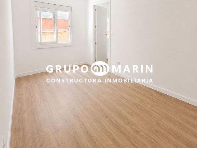 Piso en venta en calle De Formentera, Barcelona, de 61 m² 3 habitaciones por 230.000