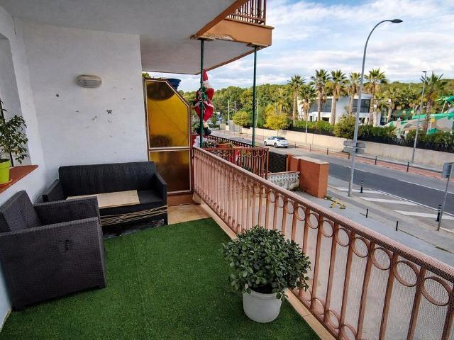 Piso en venta en calle De Fra Juníper Serra, Salou, de 61 m² 3 habitaciones por 169.000