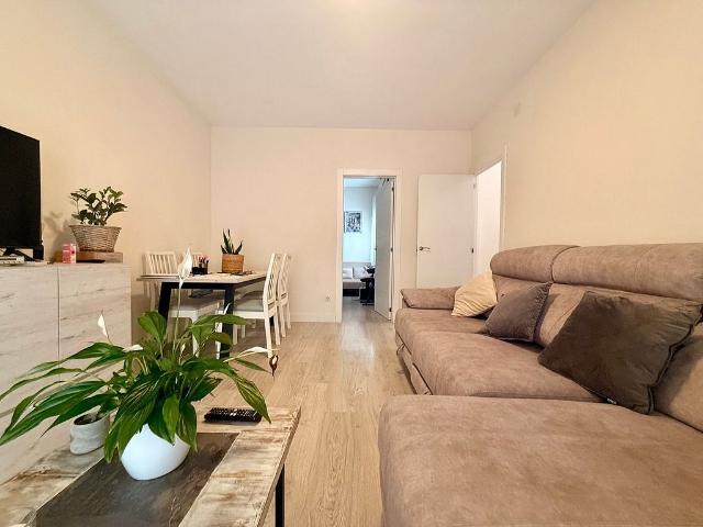 Piso en venta en calle De Francesc Macià, Cunit, de 79 m² 3 habitaciones por 168.000