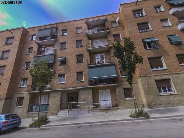 Piso en venta en calle De Francesc Moragas, Manresa, de 86 m² 3 habitaciones por 79.000