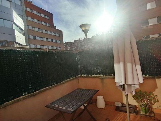 Piso en venta en calle De Francesc Ferrer i Guàrdia, Mollet del Vallès, de 65 m² 2 habitaciones por 260.000