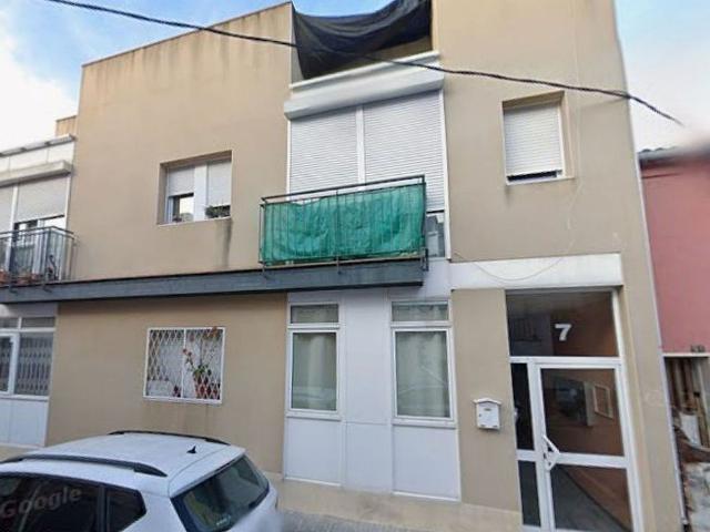 Piso en venta en calle De Guadalajara, Terrassa, de 39 m² 2 habitaciones por 125.000