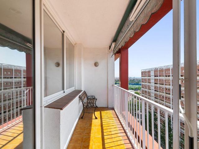 Piso en venta en calle De Guipúscoa, Barcelona, de 128 m² 4 habitaciones por 495.000