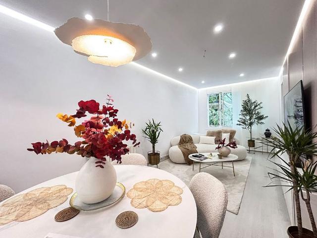 Piso en venta en calle De Guitard, Barcelona, de 72 m² 2 habitaciones por 475.000