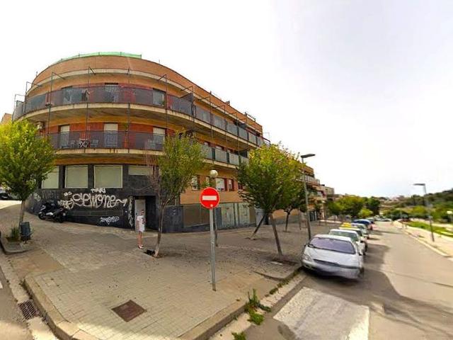 Piso en venta en calle De Galícia, Badalona, de 67 m² 3 habitaciones por 254.100