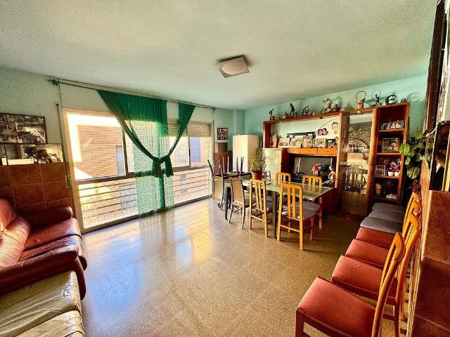 Piso en venta en calle De Gayarre, Barcelona, de 85 m² 3 habitaciones por 160.000
