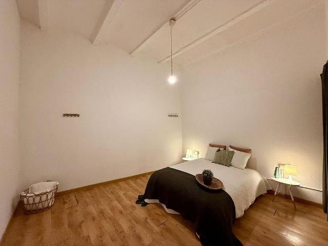 Piso en venta en calle De Gomis, Barcelona, de 50 m² 2 habitaciones por 145.000