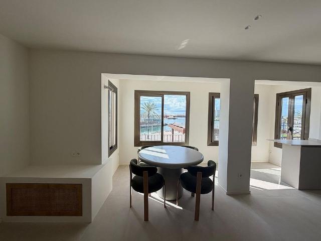 Piso en venta en calle De Gravina, Tarragona, de 73 m² 3 habitaciones por 269.000