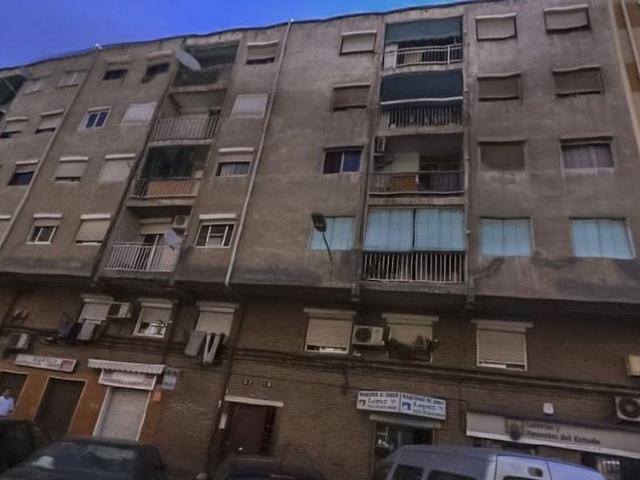 Piso en venta en calle De Juan Valera, Badalona, de 51 m² 2 habitaciones por 82.200