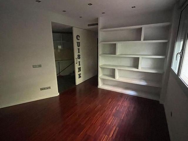 Piso en venta en calle De Jules Verne, Barcelona, de 65 m² 2 habitaciones por 339.900 €