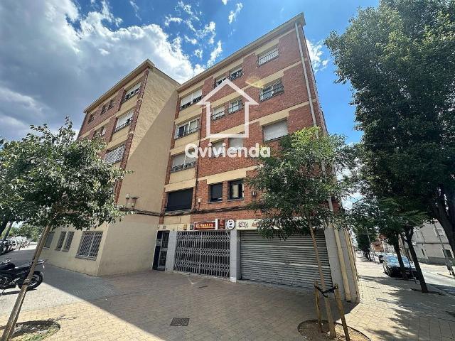 Piso en venta en calle De Jacint Elías, Terrassa, de 79 m² 3 habitaciones por 101.000