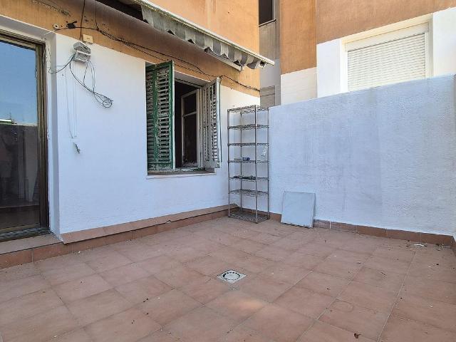Piso en venta en calle De Jadraque, Barcelona, de 50 m² 3 habitaciones por 199.000
