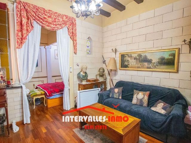 Piso en venta en calle De Joaquín Costa, Barcelona, de 55 m² 2 habitaciones por 255.000