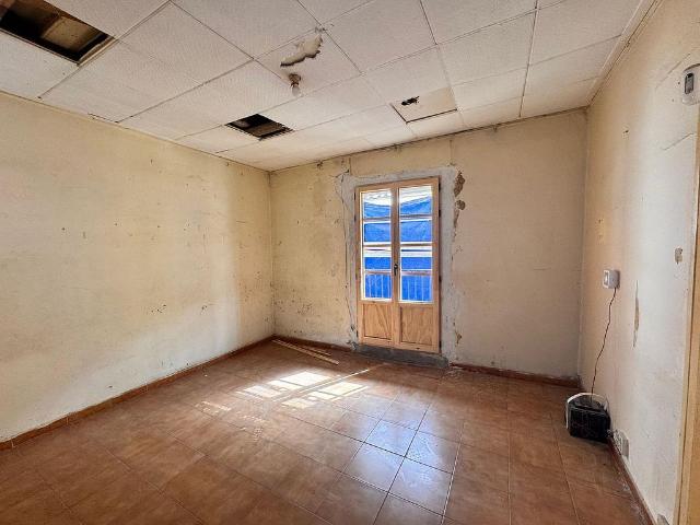 Piso en venta en calle De Joaquín Costa, Barcelona, de 60 m² 2 habitaciones por 159.400