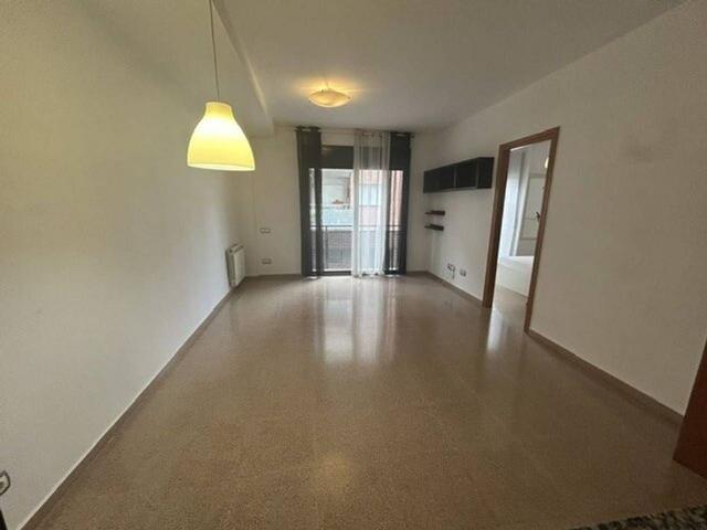Piso en venta en calle De Joaquín Costa, Terrassa, de 42 m² 1 habitación por 145.000