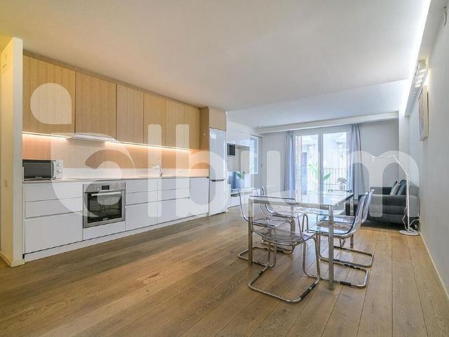 Piso en venta en calle De Josep Anselm Clavé, Barcelona, de 115 m² 3 habitaciones por 790.000
