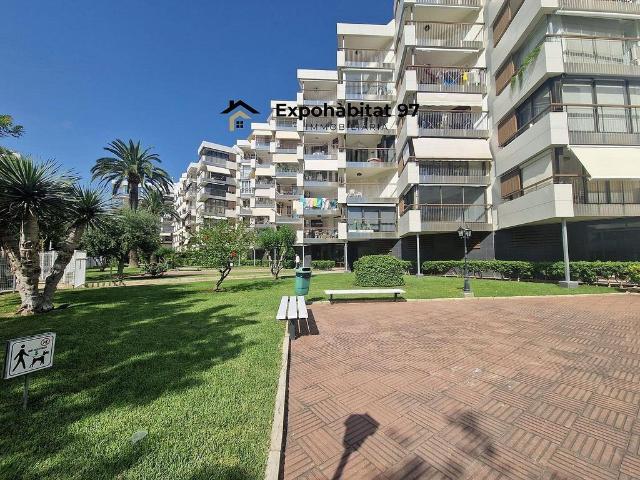 Piso en venta en calle De Josep Carner, Salou, de 106 m² 4 habitaciones por 350.000