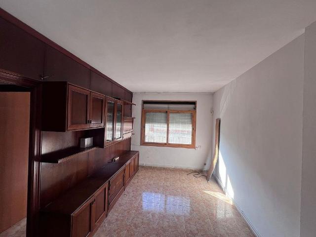 Piso en venta en calle De Josep Ciurana, Barcelona, de 50 m² 3 habitaciones por 225.000