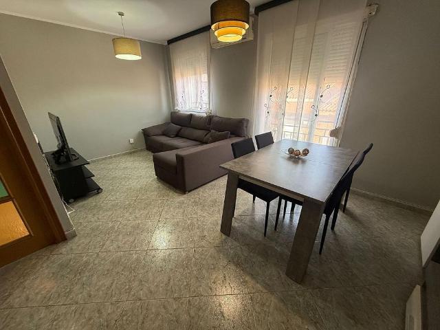 Piso en venta en calle De Josep Recort i Dagà, Cornellà de Llobregat, de 62 m² 2 habitaciones por 219.000