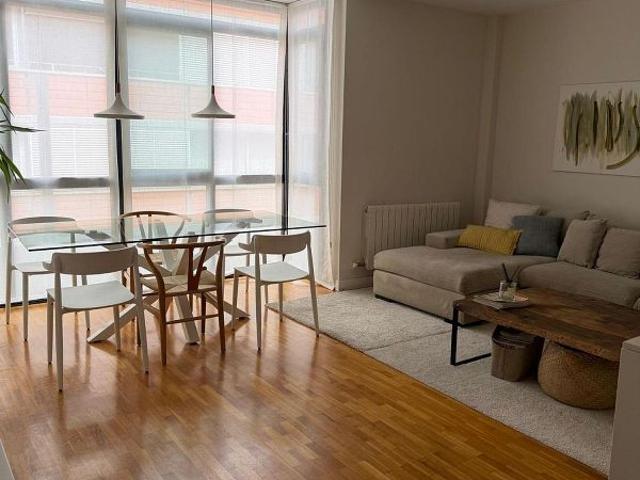 Piso en venta en calle De la Muntanya, Barcelona, de 88 m² 3 habitaciones por 568.000