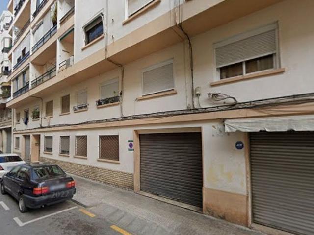 Piso en venta en calle De la Muralla, Reus, de 75 m² 3 habitaciones por 66.000