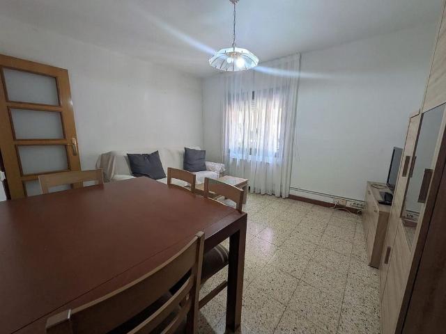 Piso en venta en calle De la Murtra, Barcelona, de 65 m² 3 habitaciones por 250.000